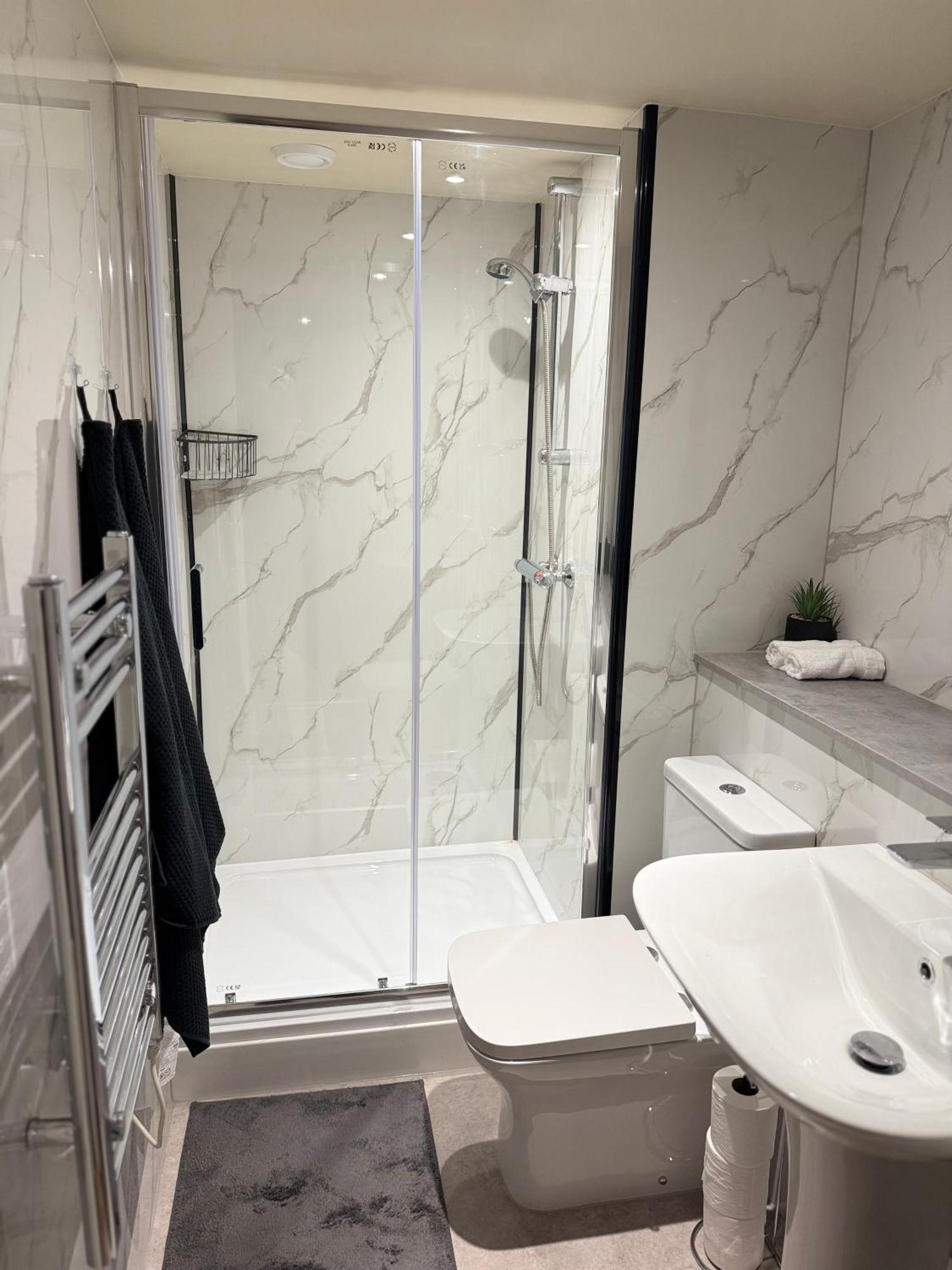 Cosy Mezzanine Apartment Leeds City Centre ภายนอก รูปภาพ