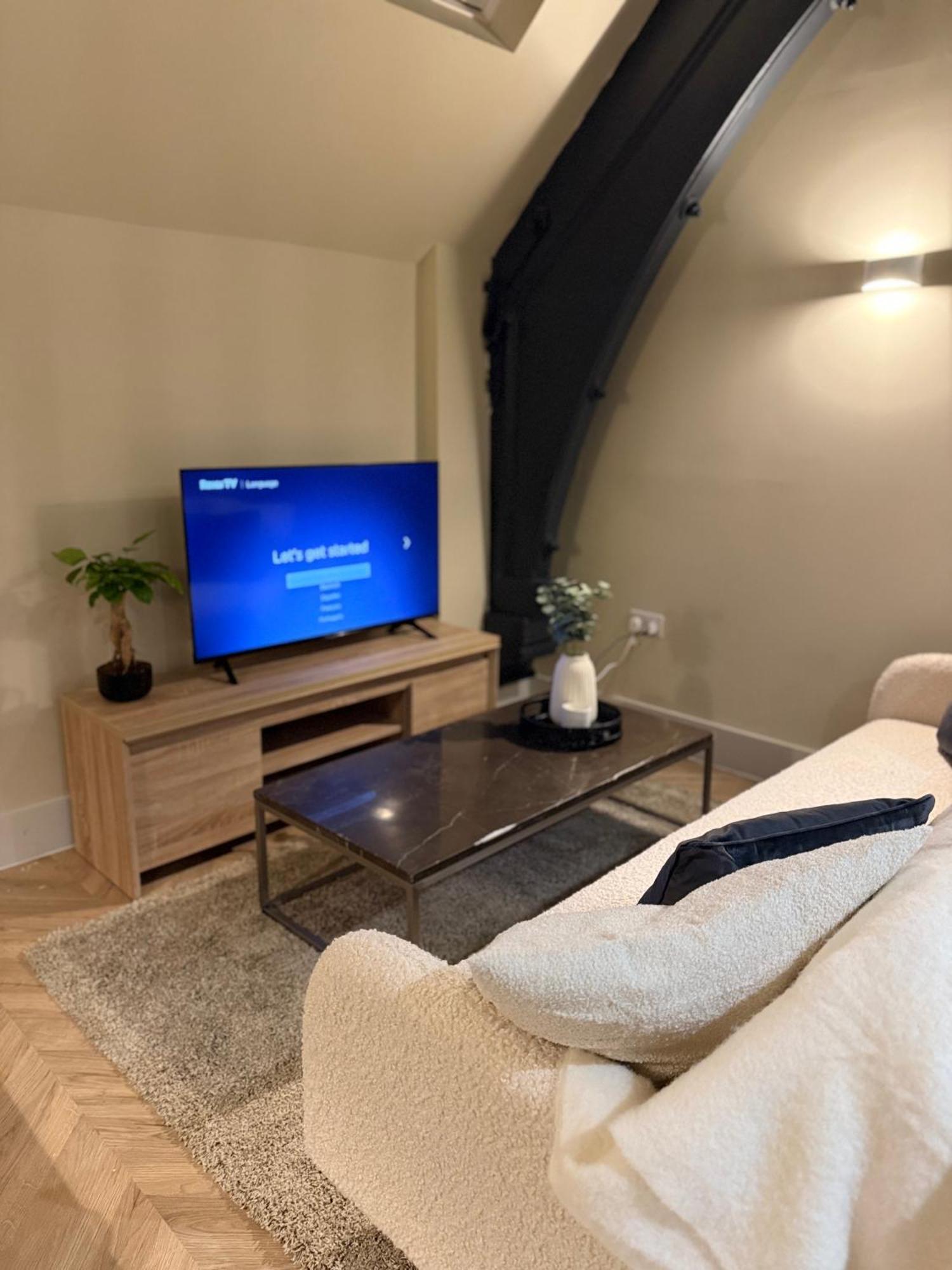 Cosy Mezzanine Apartment Leeds City Centre ภายนอก รูปภาพ